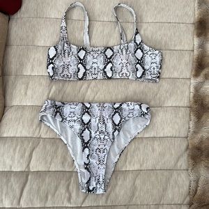 Printed Black and White Bikini